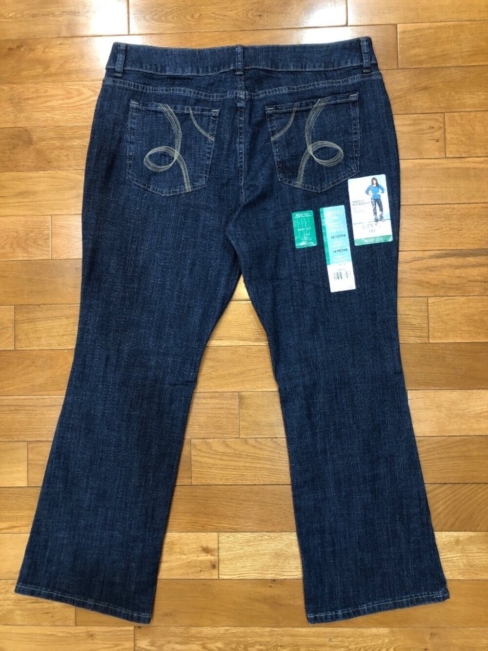 NWT Lee Riders Mid Rise Boot Cut Blue Jeans Size 18P Classic Western Inspired - Picture 6 of 11